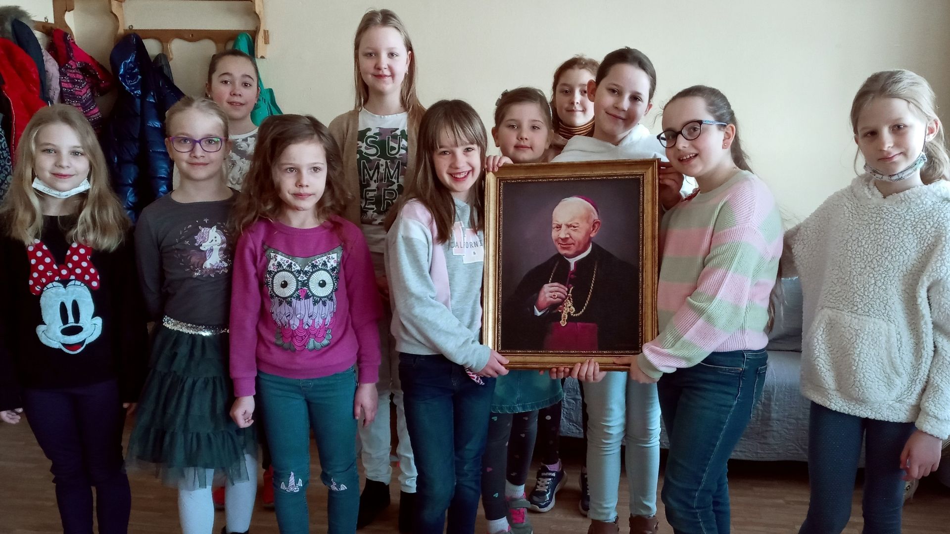 dzieci i biskup Szelążek
